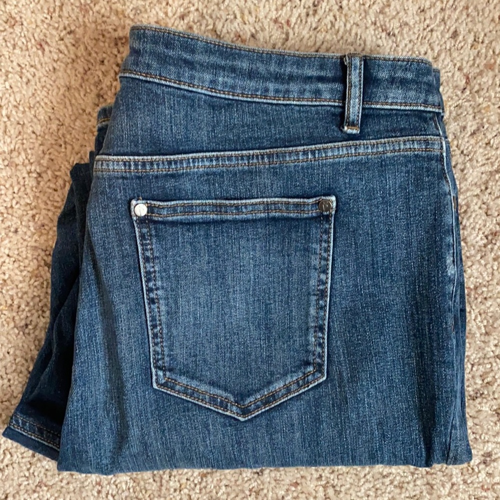 Vera Wang Size 16 Straight Leg Blue Jeans